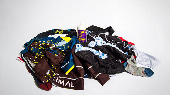 Expert Washing Practices for Longer-Lasting Cycling Apparel 